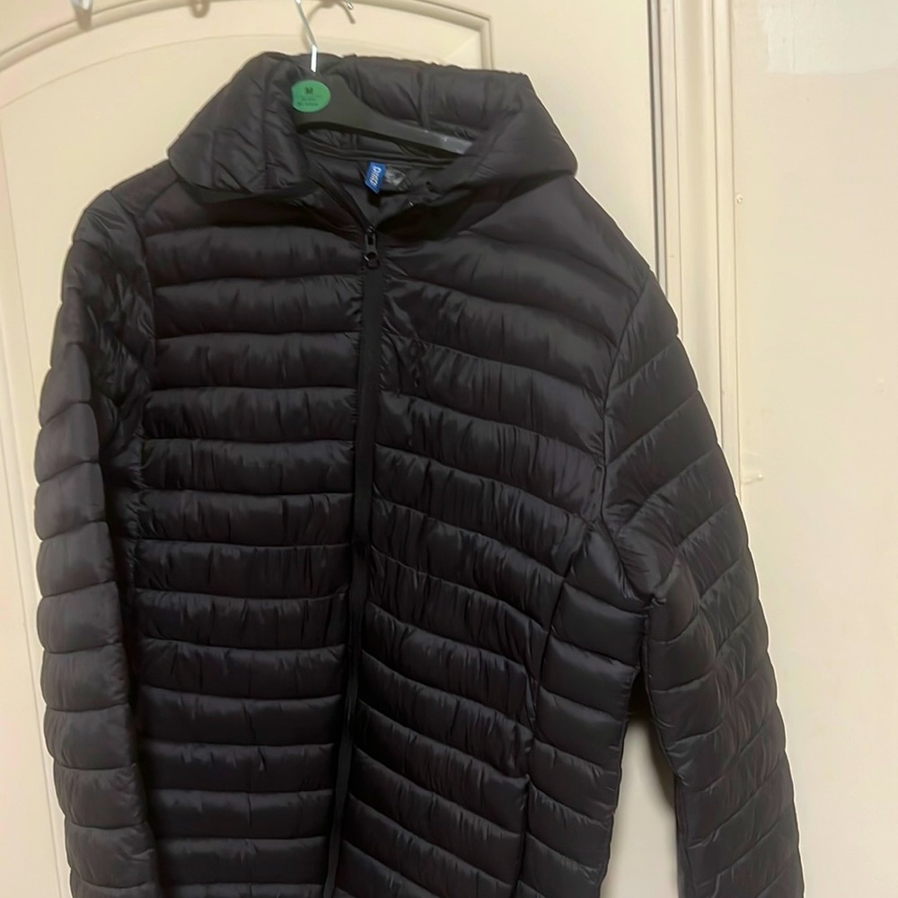 Beautiful H&M Divided coat RARE size large dope coat barely worn